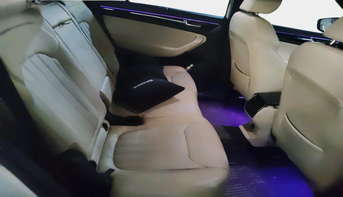 2022 Skoda Kodiaq L&K, Petrol, Automatic, 60,288 km, interior