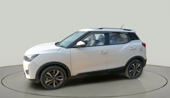 2019 Mahindra XUV300 W8 (O) 1.2 PETROL, Petrol, Manual, 86,995 km, exterior