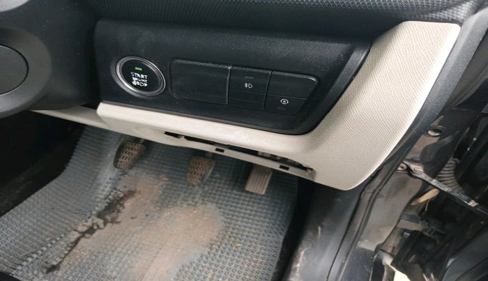 2021 Tata ALTROZ XT PETROL, Petrol, Manual, 25,004 km, interior