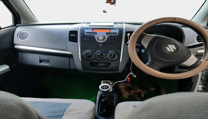 2011 Maruti Wagon R 1.0 VXI, Petrol, Manual, 86,189 km, interior