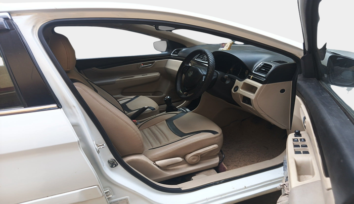 2015 Maruti Ciaz ZXI, Petrol, Manual, 55,473 km, interior