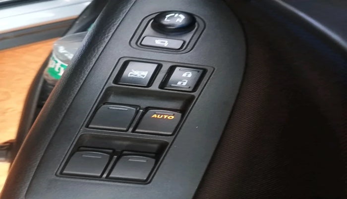 2024 Maruti BREZZA ZXI + SMART HYBRID, Petrol, Manual, 58,005 km, interior