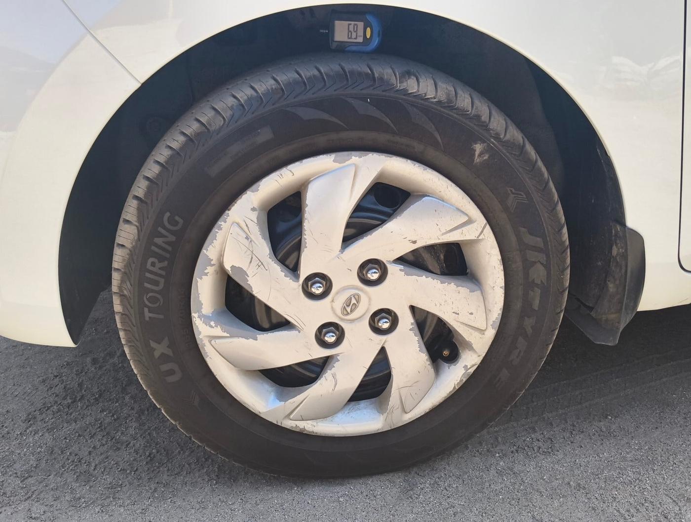 2019 Hyundai NEW SANTRO ASTA MT, Petrol, Manual, 1,34,830 km, tyre