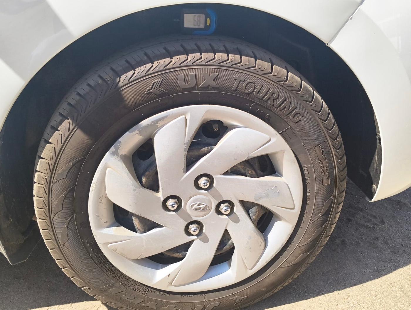 2019 Hyundai NEW SANTRO ASTA MT, Petrol, Manual, 1,34,830 km, tyre