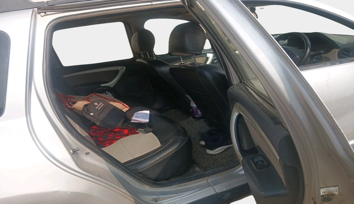 2013 Renault Duster 85 PS RXL DIESEL, Diesel, Manual, 86,411 km, interior