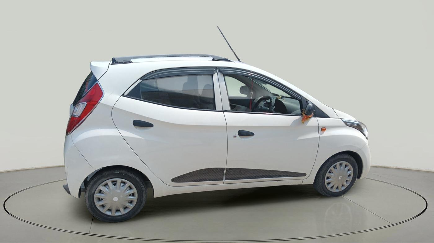 2017 Hyundai Eon ERA + SE, Petrol, Manual, 57,057 km, exterior