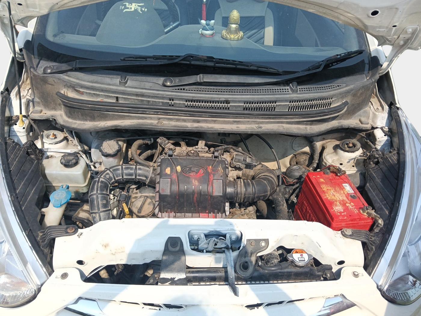 2017 Hyundai Eon ERA + SE, Petrol, Manual, 57,057 km, exterior