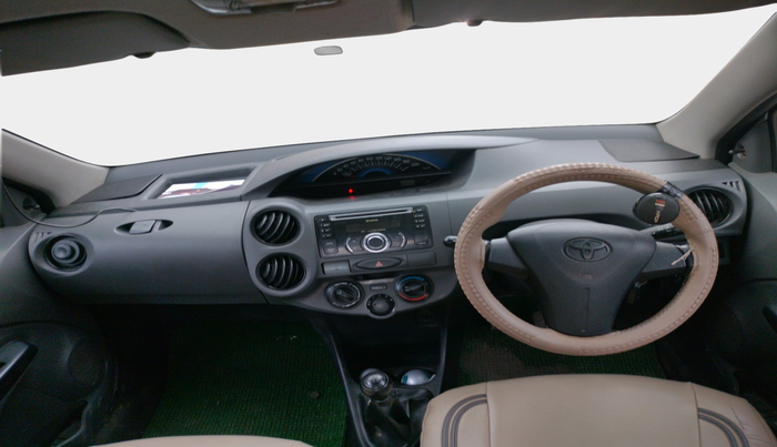2013 Toyota Etios G, Petrol, Manual, 1,25,649 km, interior