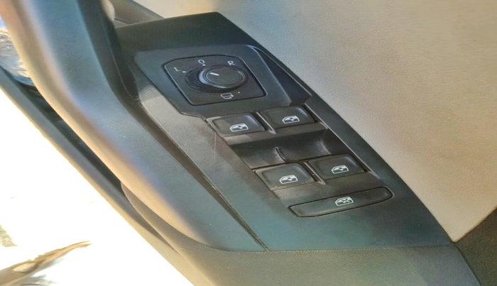 2021 Skoda KUSHAQ AMBITION 1.0L TSI MT, Petrol, Manual, 40,286 km, interior