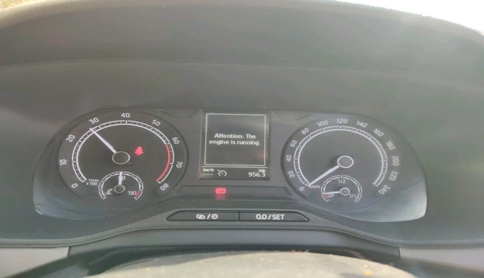 2021 Skoda KUSHAQ AMBITION 1.0L TSI MT, Petrol, Manual, 40,286 km, interior