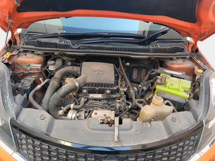 2018 Tata NEXON XZ PLUS PETROL DUAL TONE, Petrol, Manual, 1,03,476 km, exterior