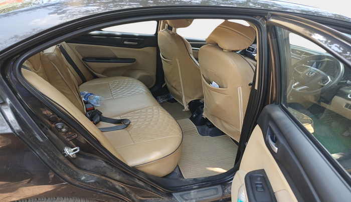 2021 Honda Amaze 1.2L I-VTEC VX, Petrol, Manual, 26,443 km, interior