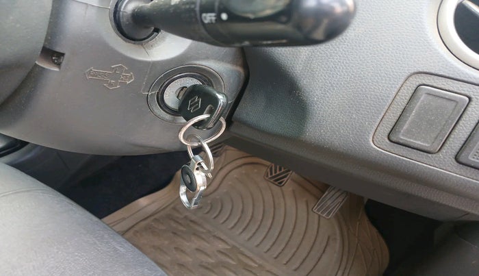 2010 Maruti Swift VDI, Diesel, Manual, 79,040 km, interior