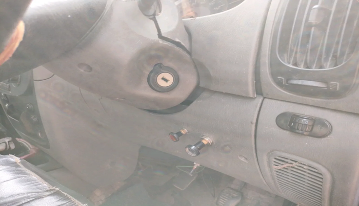 2011 Mahindra Scorpio M2DI, Diesel, Manual, 1,96,261 km, interior