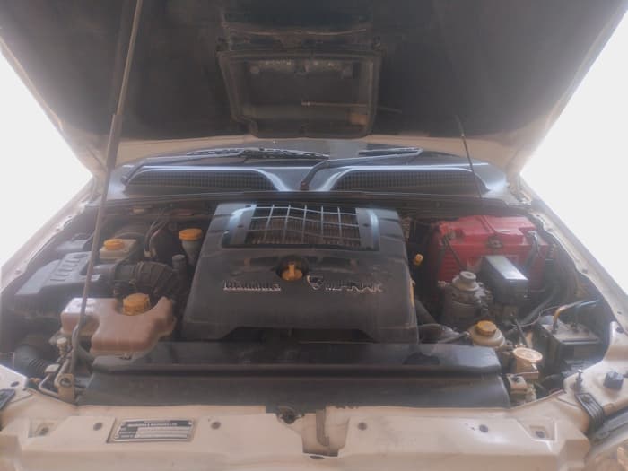 2011 Mahindra Scorpio VLX 2WD AIRBAG, Diesel, Manual, 2,08,489 km, exterior