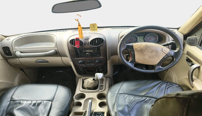 2013 Mahindra Scorpio VLX 2WD BS-III, Diesel, Manual, 1,19,635 km, interior