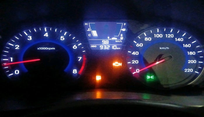 2014 Hyundai Verna FLUIDIC 1.6 VTVT SX, Petrol, Manual, 93,210 km, interior