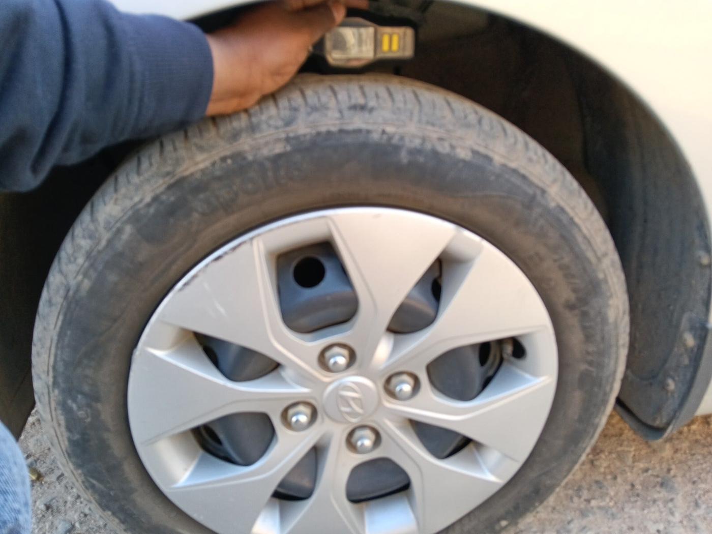2018 Hyundai Xcent S 1.2, Petrol, Manual, 27,355 km, tyre