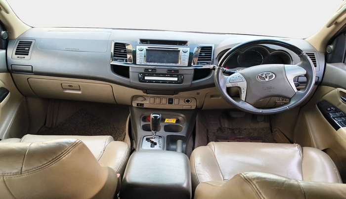 2013 Toyota Fortuner 3.0 4X2 AT, Diesel, Automatic, 1,11,310 km, interior