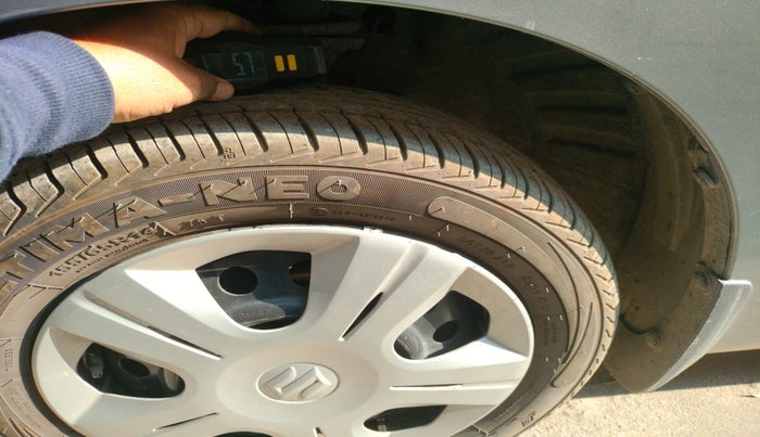 2014 Maruti Wagon R 1.0 VXI, Petrol, Manual, 57,587 km, tyre