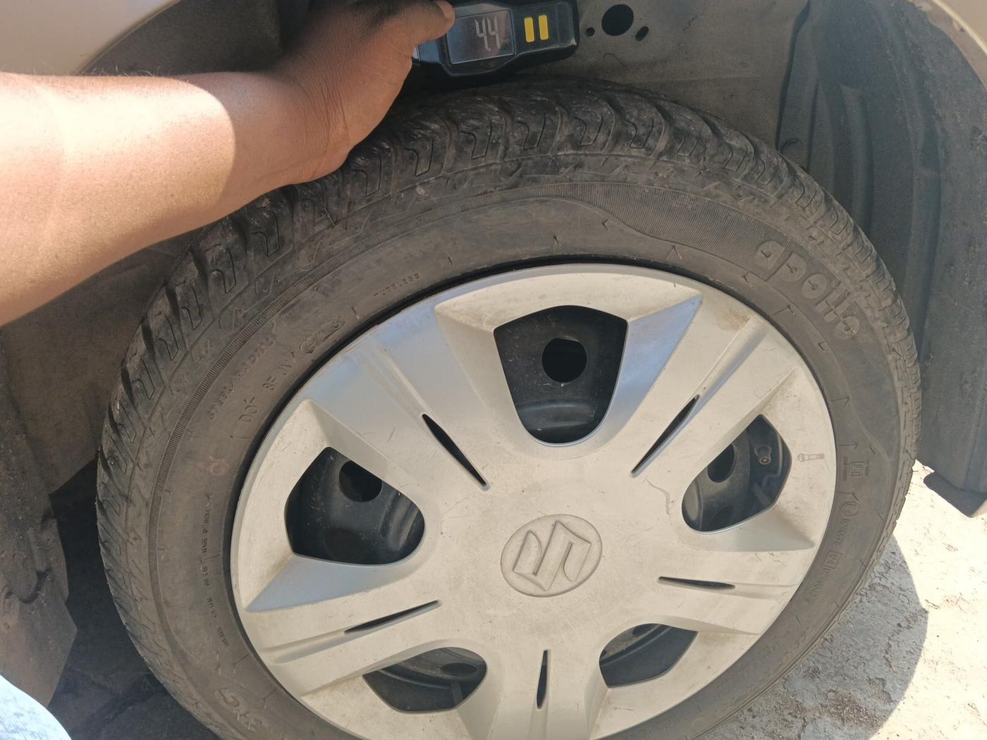 2013 Maruti Wagon R 1.0 VXI, Petrol, Manual, 8,911 km, tyre