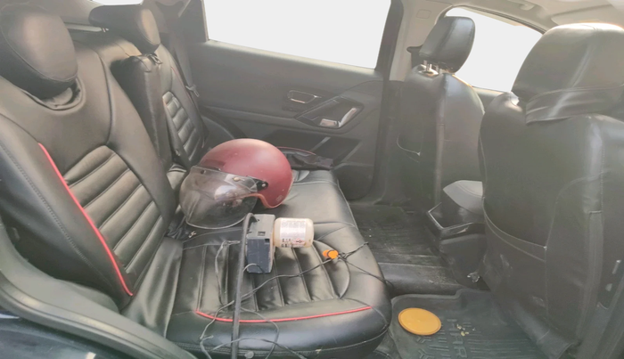 2021 Tata Harrier XT PLUS 2.0L KRYOTEC DARK EDITON, Diesel, Manual, 50,236 km, interior