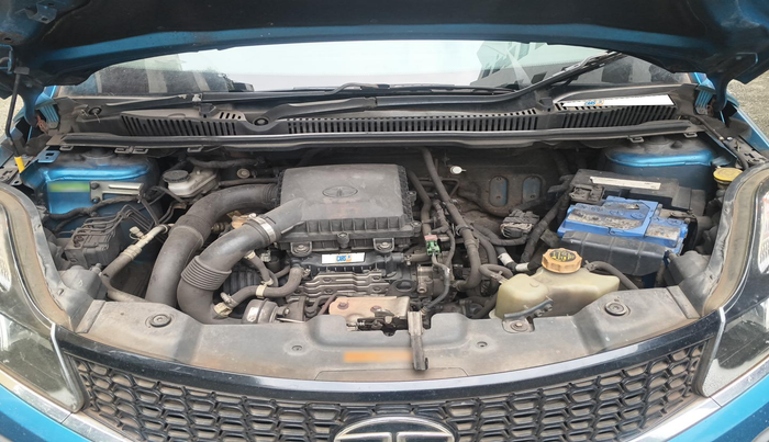 2018 Tata NEXON XM PETROL, Petrol, Manual, 94,638 km, exterior