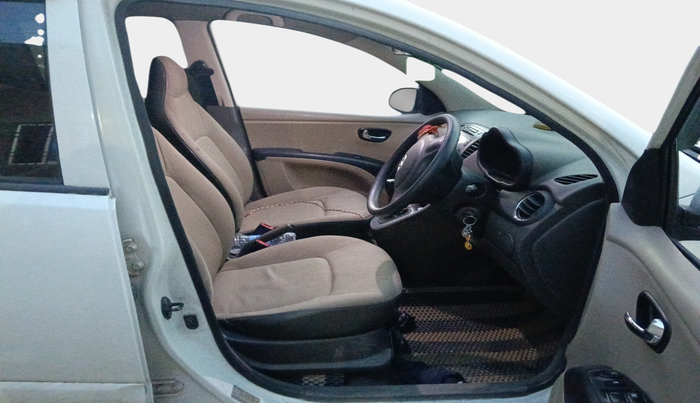 2012 Hyundai i10 SPORTZ 1.2, Petrol, Manual, 68,518 km, interior