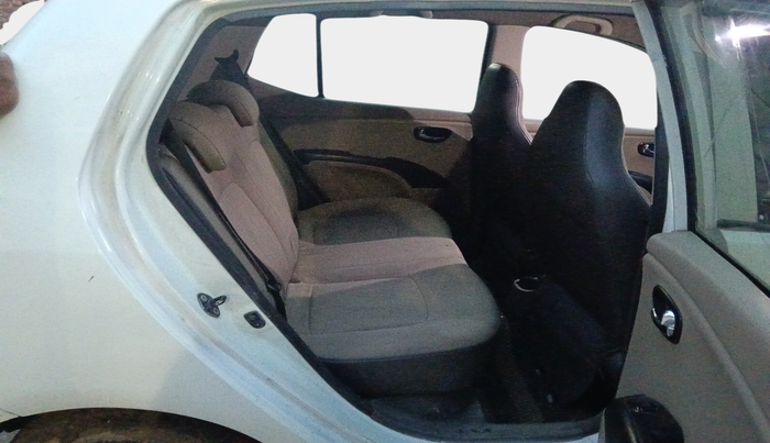 2012 Hyundai i10 SPORTZ 1.2, Petrol, Manual, 68,518 km, interior
