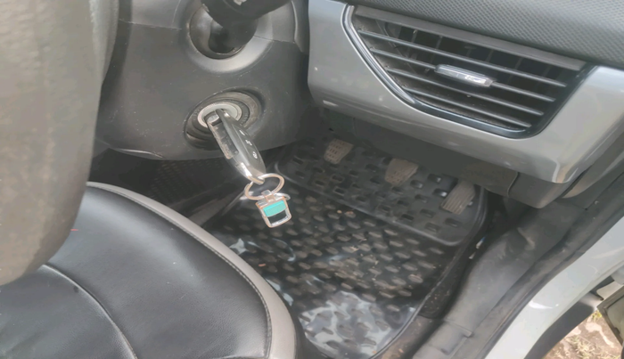 2023 Tata NEXON XM PETROL, Petrol, Manual, 9,767 km, interior