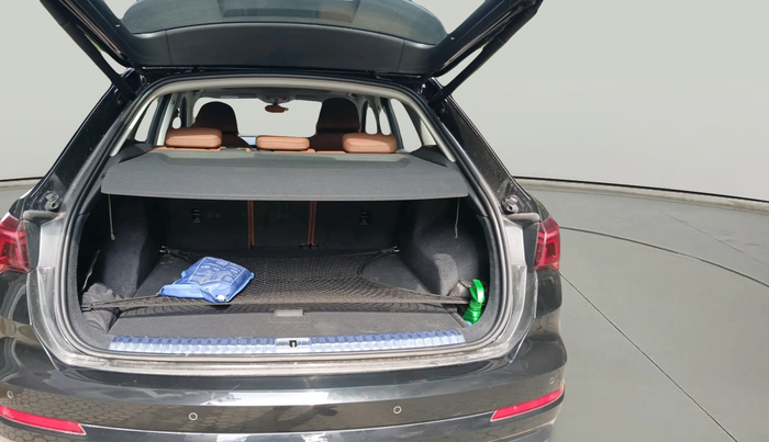 2024 Audi Q3 40 TFSI Technology, Petrol, Automatic, 5,179 km, exterior