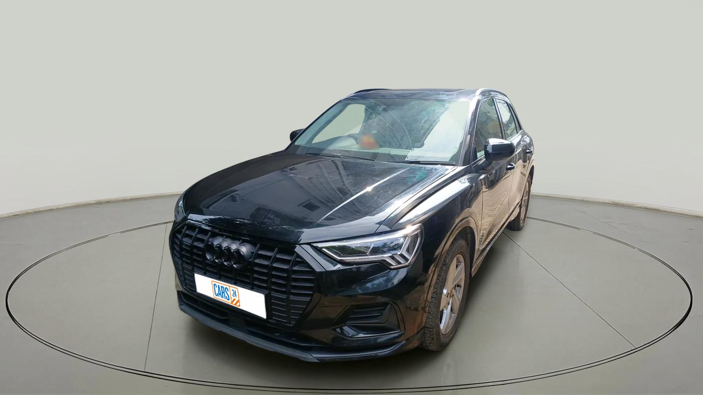 2024 Audi Q3 40 TFSI Technology, Petrol, Automatic, 5,179 km, exterior
