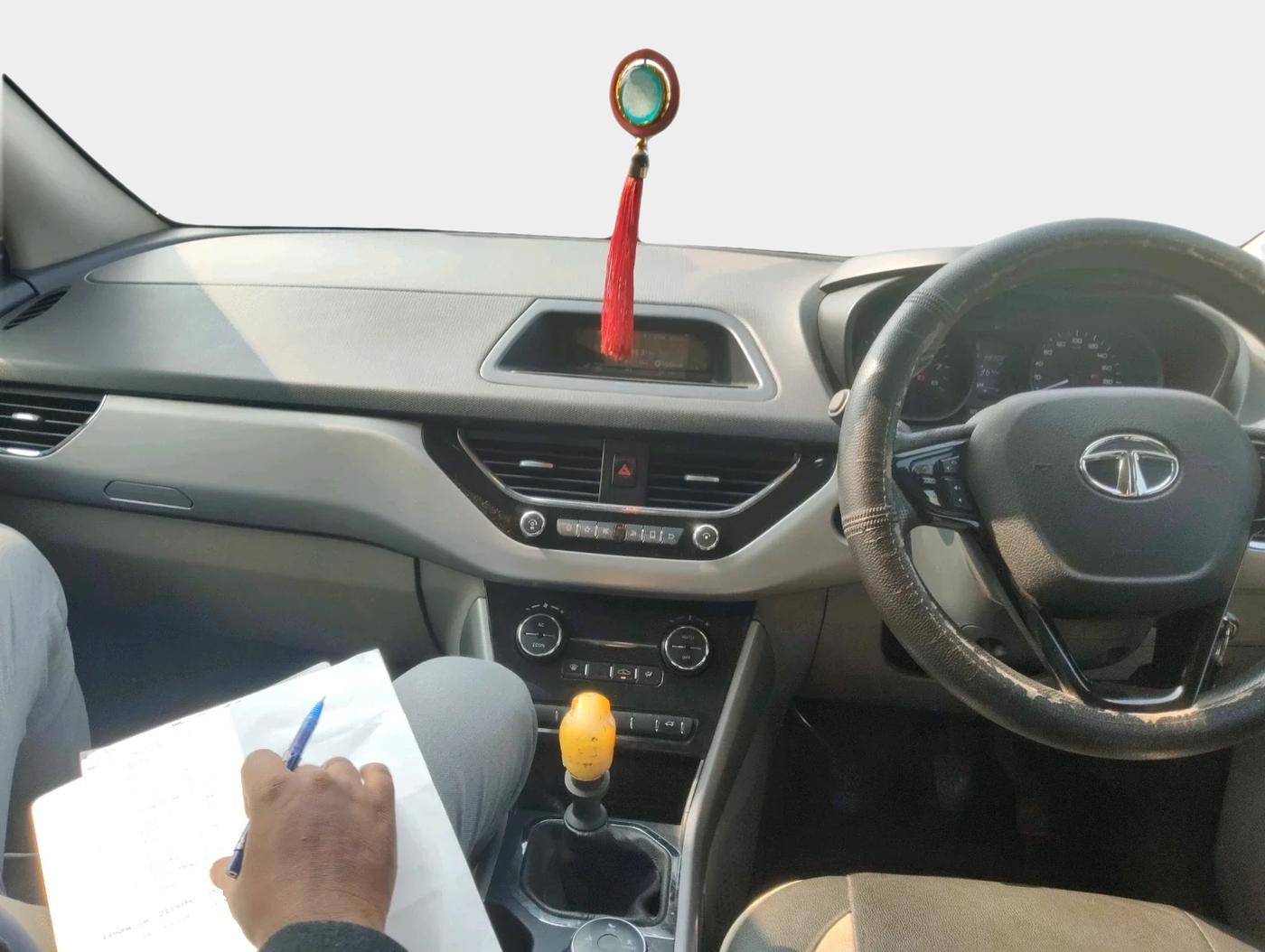 2018 Tata NEXON XT DIESEL, Diesel, Manual, 88,308 km, interior