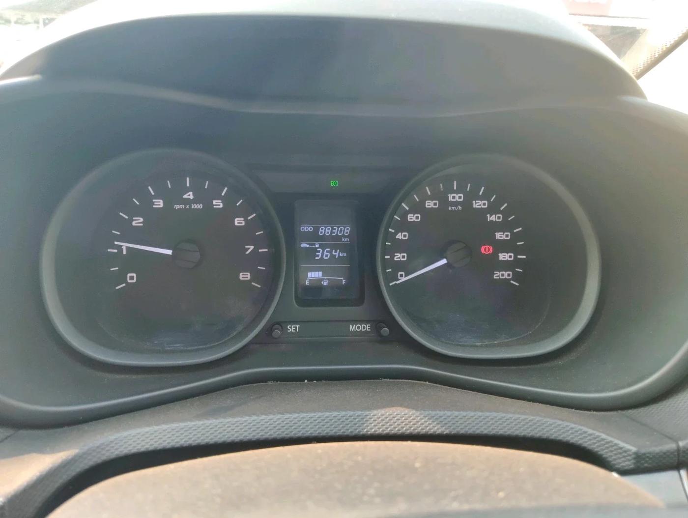 2018 Tata NEXON XT DIESEL, Diesel, Manual, 88,308 km, interior
