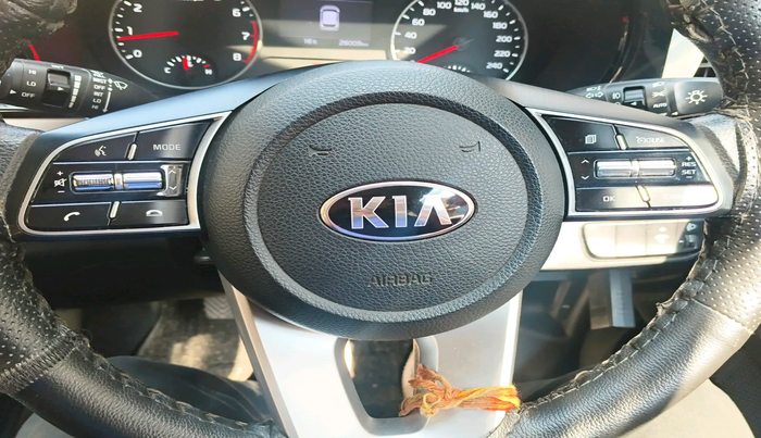 2020 KIA SELTOS HTK PLUS 1.5, Petrol, Manual, 26,009 km, interior