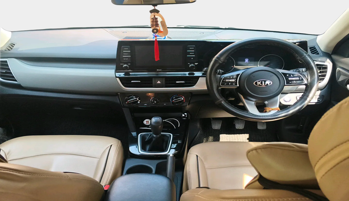 2020 KIA SELTOS HTK PLUS 1.5, Petrol, Manual, 26,009 km, interior