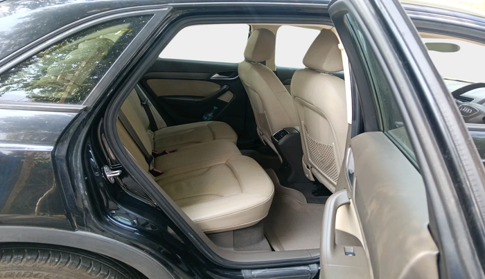 2014 Audi Q3 2.0 TDI QUATTRO, Diesel, Automatic, 1,05,842 km, interior