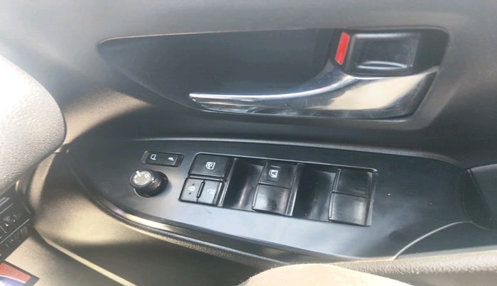 2021 Toyota Innova Crysta 2.4 GX 8 STR, Diesel, Manual, 82,219 km, interior