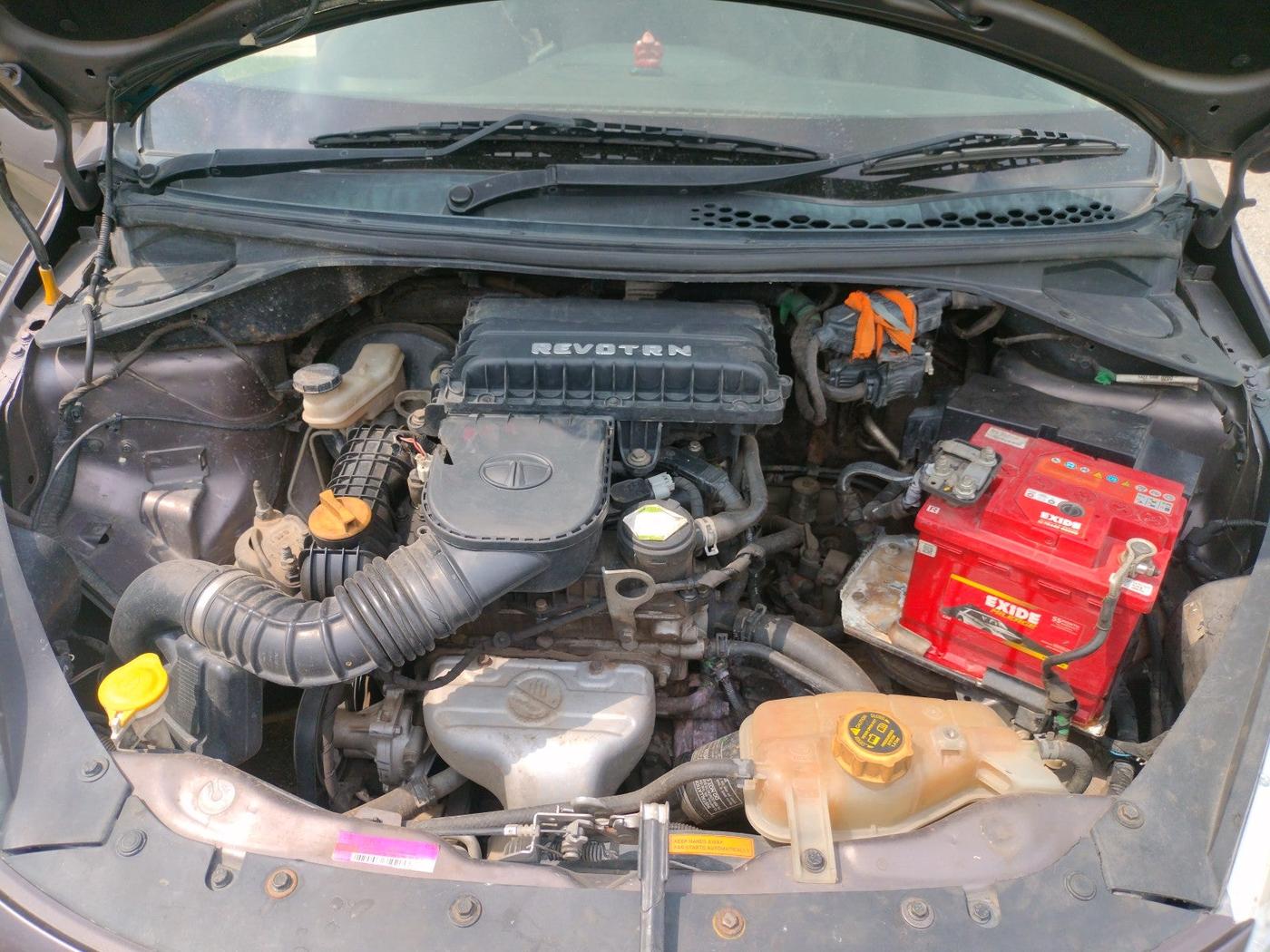 2016 Tata Tiago XT PETROL, Petrol, Manual, 95,000 km, exterior