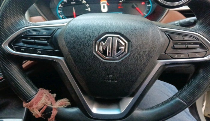 2022 MG HECTOR PLUS SHARP 1.5 PETROL TURBO HYBRID MT 6-STR, Petrol, Manual, 91,798 km, interior