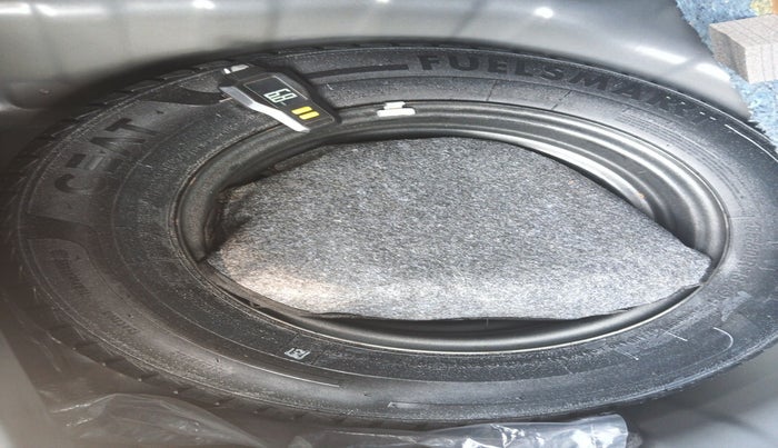 2020 Hyundai NEW SANTRO SPORTZ MT, Petrol, Manual, 4,269 km, tyre