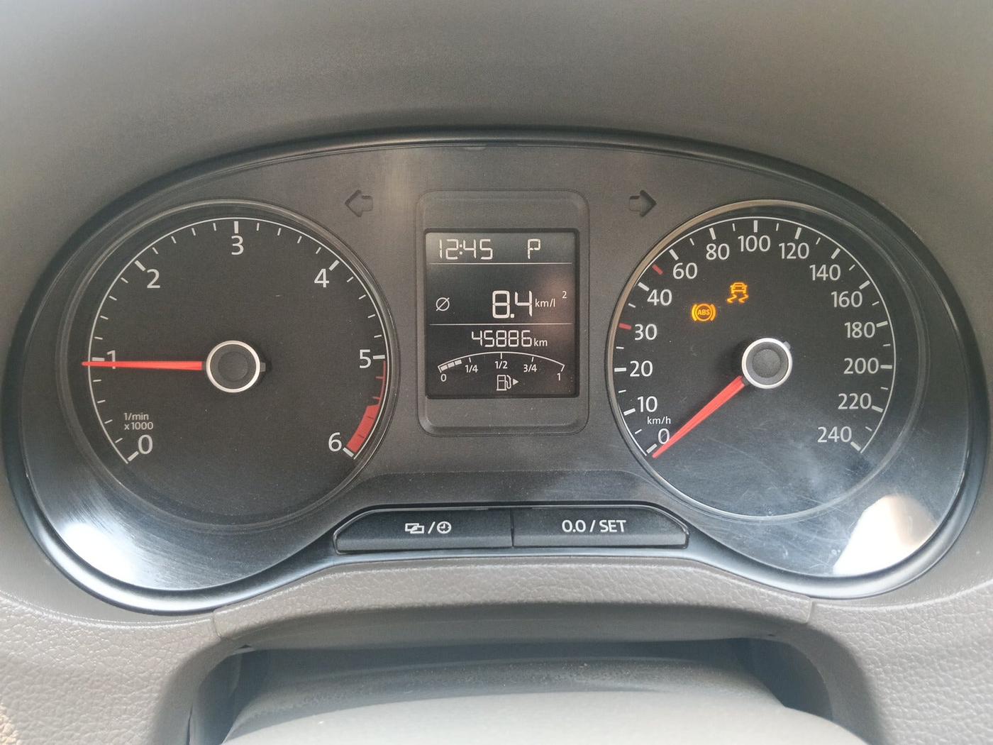 2018 Volkswagen Vento HIGHLINE PLUS 1.5 AT 16 ALLOY, Diesel, Automatic, 45,886 km, interior