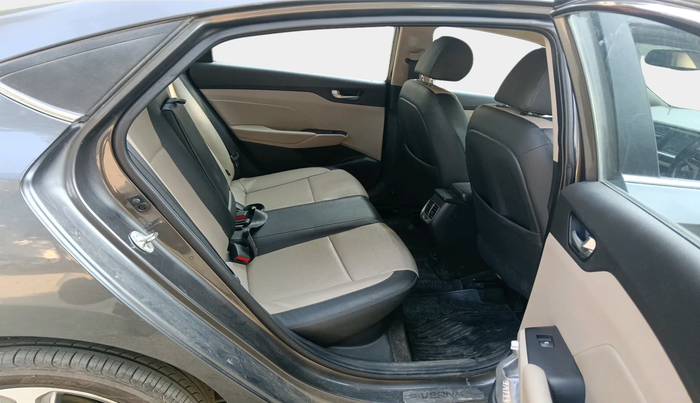 2019 Hyundai Verna 1.6 VTVT SX O, Petrol, Manual, 56,160 km, interior