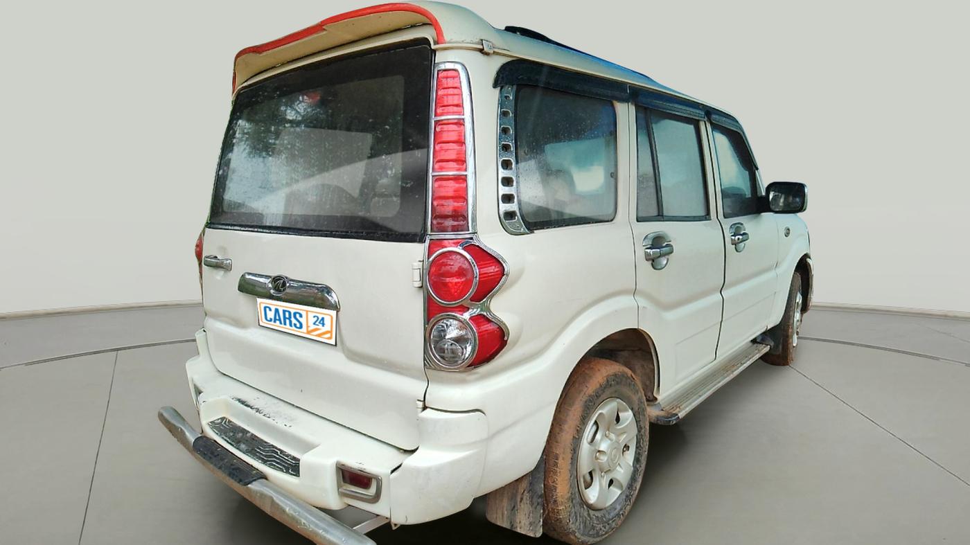 2014 Mahindra Scorpio EX M2DI, Diesel, Manual, 1,35,399 km, exterior