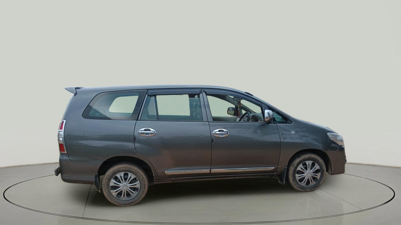 2012 Toyota Innova 2.5 G2 8STR, Diesel, Manual, 1,95,000 km, exterior