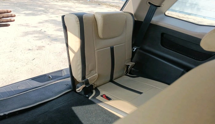 2014 Mahindra XUV500 W6, Diesel, Manual, 42,018 km, interior