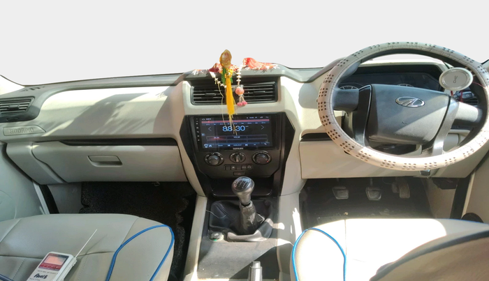 2015 Mahindra Scorpio S4, Diesel, Manual, 1,10,897 km, interior