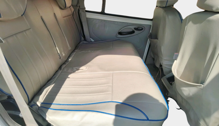 2015 Mahindra Scorpio S4, Diesel, Manual, 1,10,897 km, interior