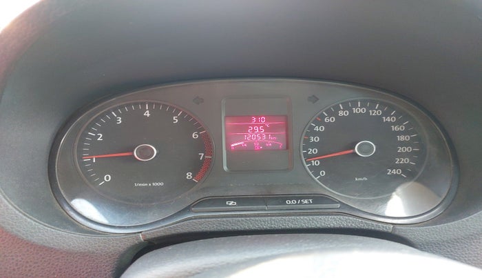 2012 Volkswagen Polo TRENDLINE 1.2L PETROL, Petrol, Manual, 1,20,531 km, interior