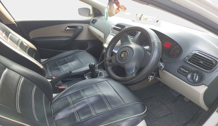 2012 Volkswagen Polo TRENDLINE 1.2L PETROL, Petrol, Manual, 1,20,531 km, interior